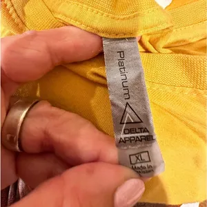 Surf Style High Tide Surf Shop Tybee Island GA Cropped Graphic T-Shirt Yellow Women's XL thumbnail 7