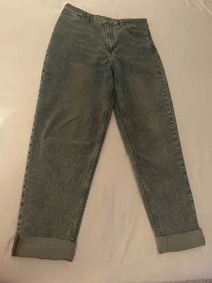 H&M Divided High-Rise Mom Jeans - Acid Wash - Size 10 (Fits Like 5’4” thumbnail 3
