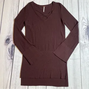 Free People Criss Cross Sweater Tunic Top‎ Split Hem Bell Sleeve Wine Size Small thumbnail 9