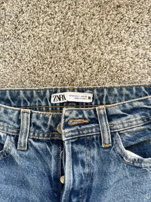 ZARA Straight-Leg Jeans thumbnail 2