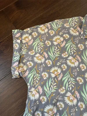 Universal Thread Floral Short Sleeve Button-Front Top  Medium - C16-061 thumbnail 4