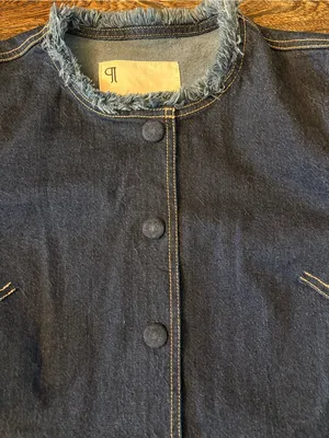 Pilcro Denim Jacket Womens Small Blue Excellent Peplum Collarless Raw Edge thumbnail 7