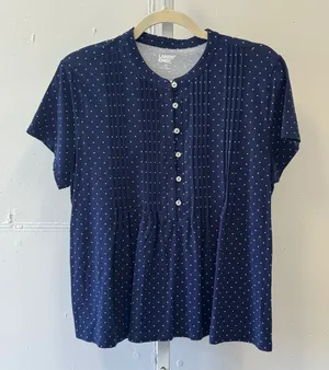 Lands End Navy Blue Polka Dot Pintuck Henley Top Short Sleeve Sz M 10-12 544524 thumbnail 1