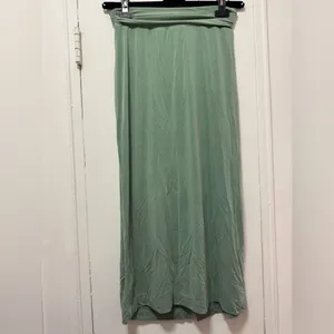 Anthropologie Jersey Midi Skirt in Sage Green Size Small with slit thumbnail 9