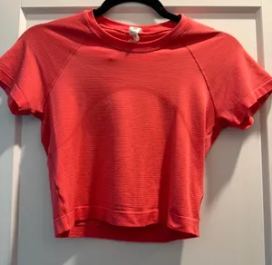 Lululemon Short Sleeve Swifty Tech thumbnail 1