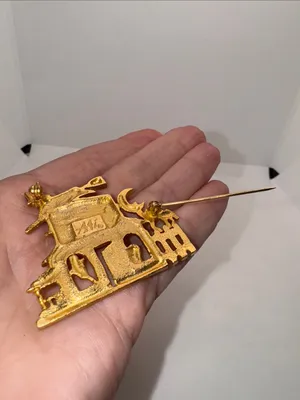 Vintage AAI Halloween House Brooch Pin Gold Tone thumbnail 3