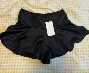 Zara shorts  thumbnail 2