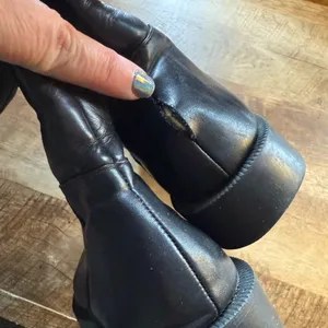 Zara Boots Women 8.5 39 Low Heel Leather Knee High Riding Black Biker Moto thumbnail 7