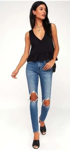 LULU’S Kinsey Black V-Neck Ruffled Crop Top thumbnail 1