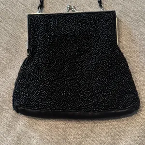 Y2K Style Black Beaded Floral Embroidered Kiss Lock Evening Bag Clutch Purse thumbnail 15