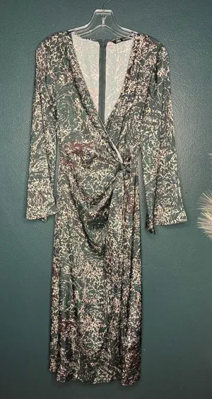 Zara Green Midi Long Sleeve Wrap Dress thumbnail 1