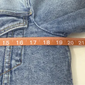 Hollister Women’s Size M Blue Denim Jacket Faux Shearling Lined thumbnail 13