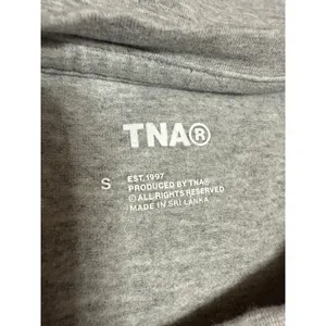 Aritzia TNA Women's Gray Crewneck Long Sleeve Casual Tee T-shirt Top Size S thumbnail 3
