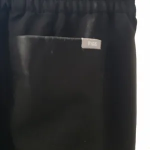 FIGS Slim Samora Jogger Scrub Pants Womens L Black Cargo Medical Nursing thumbnail 3