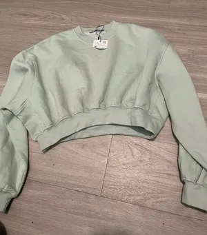 Zara Cropped Crewneck Sweater in Mint thumbnail 1