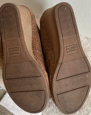 Tom’s Booties thumbnail 4