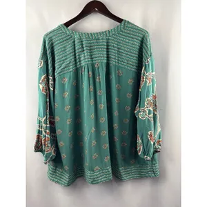 Women’s Knox Rose Size 1X Green Abstract Patterned Blouse thumbnail 3