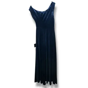 NEW Lulus Coveted Confidence Off-The-Shoulder Velvet Asymmetrical Maxi Dress thumbnail 7