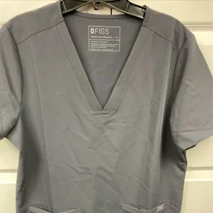 FIGS Technical Collection Women’s Scrub Catarina Top Gray 2 Pockets Medium thumbnail 1