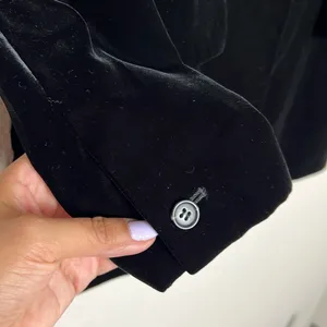 WHISTLES Black Velvet Oversized Blazer thumbnail 8