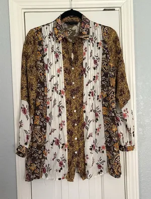 Jane + Delancey Tunic‎ Women Small Gold Mixed Floral Paisley Pintuck Button Down thumbnail 1