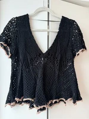 Free People Black Open-Knit V-Neck Crochet Top thumbnail 4