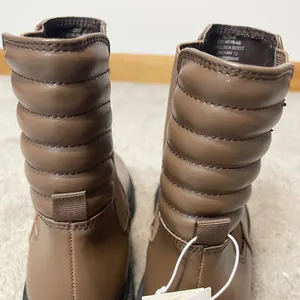 Gap Women's Brown‎ Chelsea Boot Size 6, NWT thumbnail 5