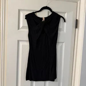 Anthropologie PILCRO Twist Front Cut Out Black Knit Top Size Small thumbnail 5