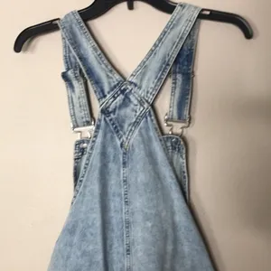 GAP Women's Distressed Denim Shortalls Washwell‎ Light Wash Overalls Medium thumbnail 12