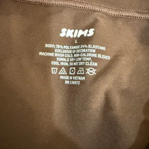 Skims Fits Everybody Long Sleeve T Shirt Womens Large Brown Cocoa Slim Crewneck thumbnail 6