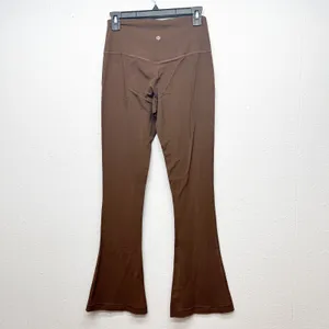 Lululemon Flared Leg High Rise Leggings Womens 8 Activewear Yoga Pilates Gym thumbnail 5