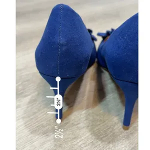 Journee Collection Marek Blue Faux Suede Ruffle Pointed Toe Pumps Size 7.5 thumbnail 8