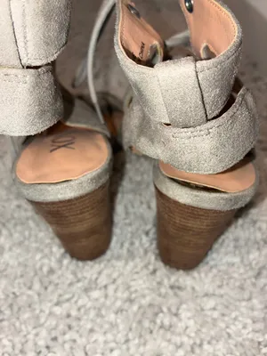 XOXO Gray Suede Lace Up Block Heels Womens Size 7 thumbnail 4