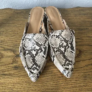 Express Mule Flats Snake Print Slip On Pointed Shoes Animal Print Womens 7.5 thumbnail 5
