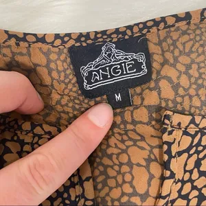Angie Flowy Medium Shirt Studded bronze notched neck short‎ sleeve pebble print thumbnail 3