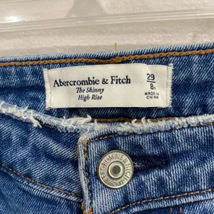 Abercrombie & Fitch Curve Love The Skinny High‎ Rise Jeans Size 29 thumbnail 5