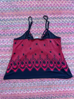 Y2K Studio Donatella BABY DOLL V NECK CAMI with RED LACE PRINT Trim thumbnail 3