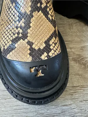 Tory Burch Yellow Snake-Print Chelsea Boots thumbnail 9