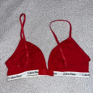 Calvin Klein Bralette thumbnail 3