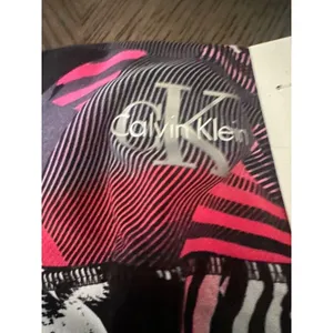 Calvin Klein Women's XS Biker Shorts Abstract Pattern 9" Inseam MSRP $39.50 thumbnail 5