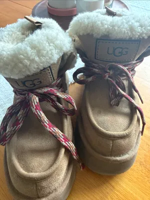 UGG boots thumbnail 6