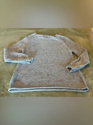Women’s Old Navy Size Small Heather Gray Knit Crewneck Sweater thumbnail 5
