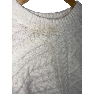 Abercrombie & Fitch Cream Cable Knit Long Sleeve Crew Neck Sweater Size S / M thumbnail 5