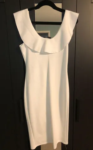 White Dress Size XL thumbnail 1