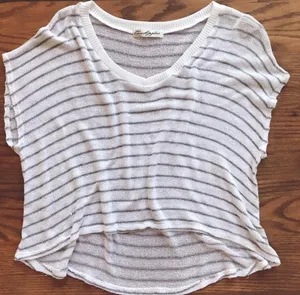 White And Grey Striped v thumbnail 1