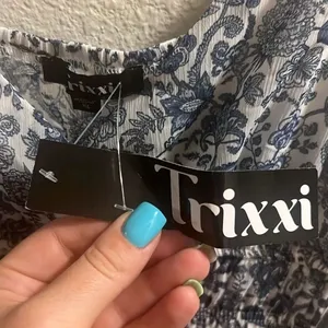 ✨TRIXXI Surplus Tiered Midi Sz XL Dress✨ thumbnail 6