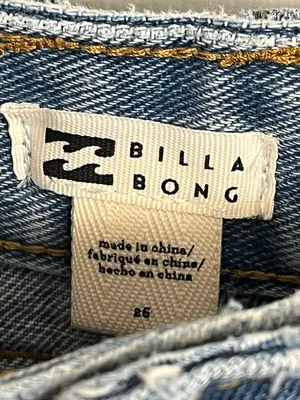 Billabong Women’s size 26 Light Blue Denim Jean Shorts thumbnail 2