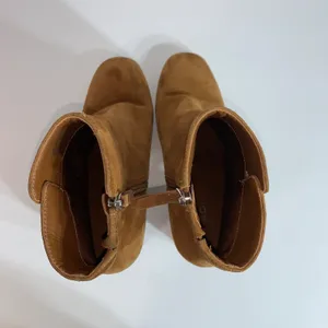ALDO Gwulia suede ankle Boots Side Zip Block Heel Tan Womens Size 7.5 thumbnail 11