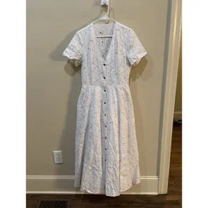DYVNA Floral‎ Cutwork Maxi Dress White Size 12 Hammered Buttons Lace Eyelet thumbnail 2