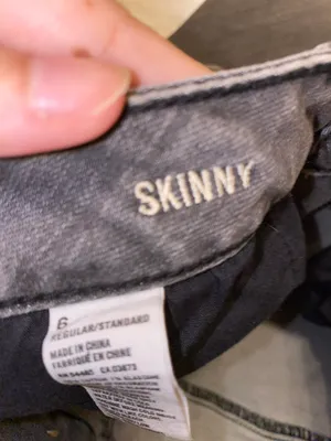 American Eagle “Skinny” Jeans thumbnail 4